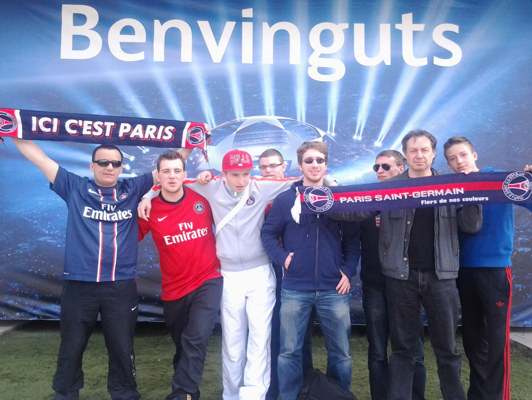 FC Barcelone-PSG : journal de bord d’un groupe de fans parisiens FC Barcelone-PSG : journal de bord d’un groupe de fans parisiens