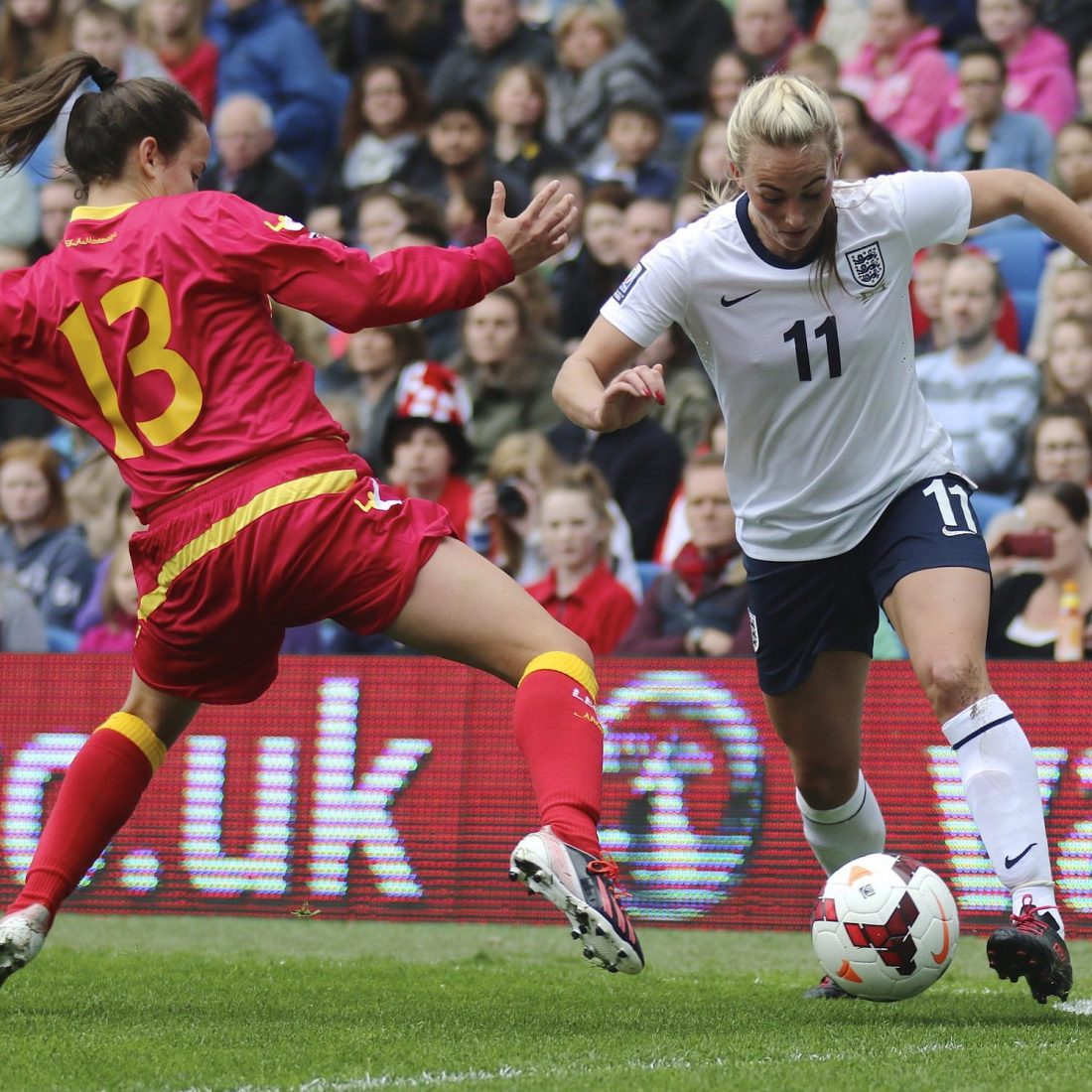 Trois femmes fans de foot Trois femmes fans de foot