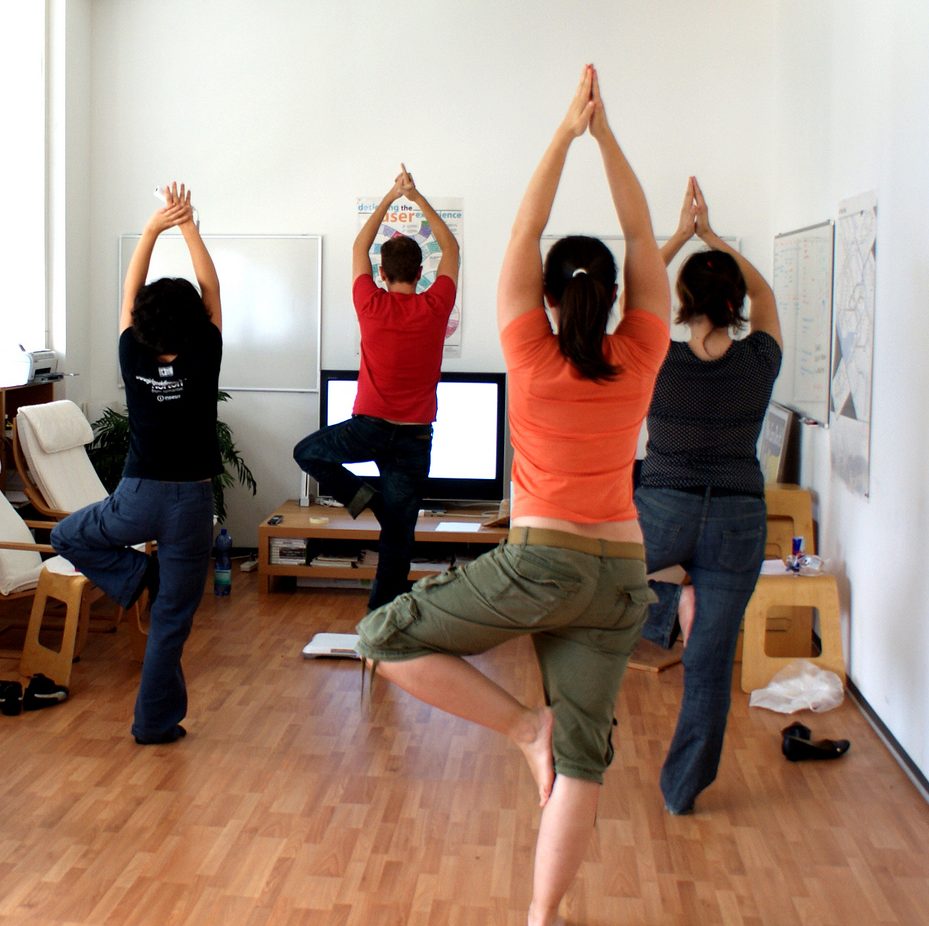 Hôpitaux, entreprises, écoles, le yoga, on s’y met tous! Hôpitaux, entreprises, écoles, le yoga, on s’y met tous!