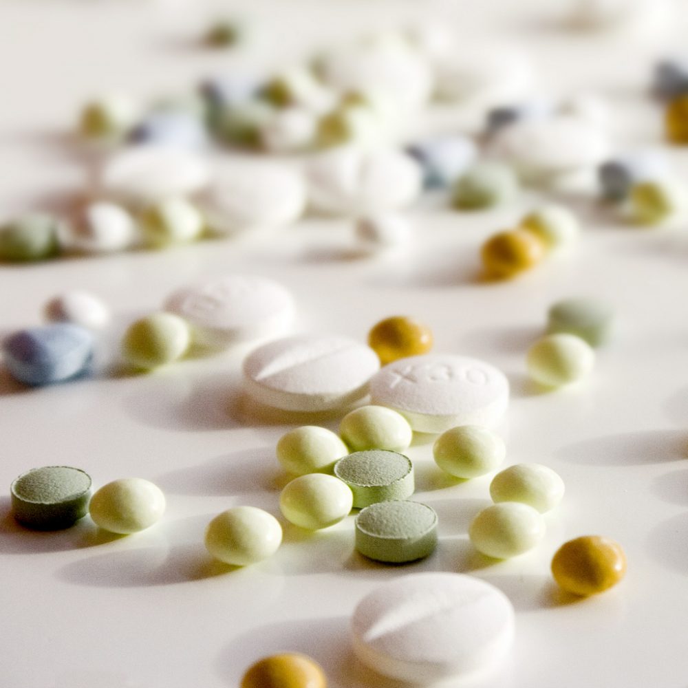 Faut-il interdire les médicaments au goût de bonbon? Faut-il interdire les médicaments au goût de bonbon?