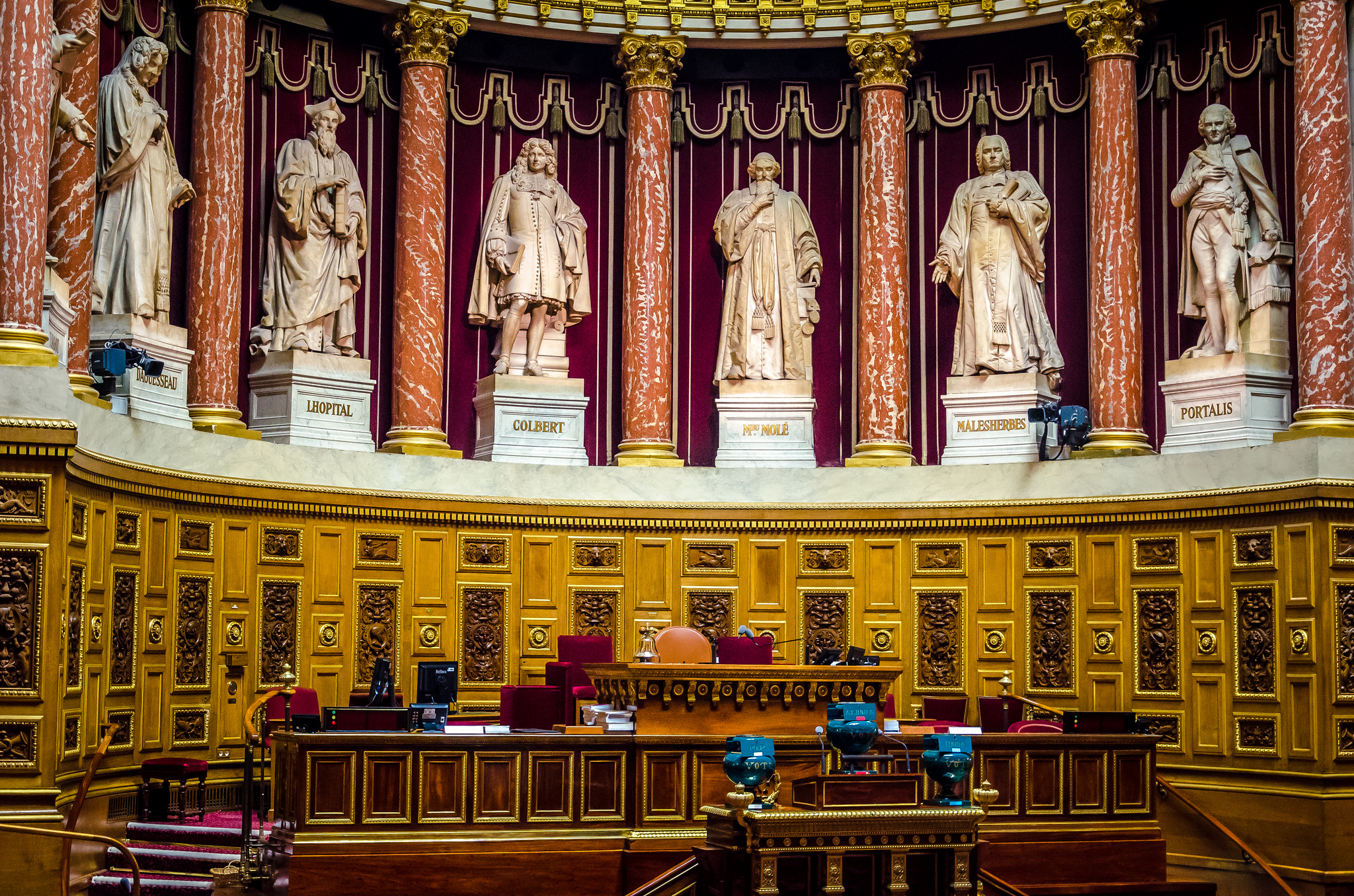 Un œil sur vos élus Un œil sur vos élus