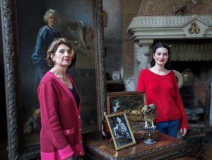 Katherine et Lou Brault dans l'atelier du château de Rosa Bonheur à By-Thomery ©AnFloreH